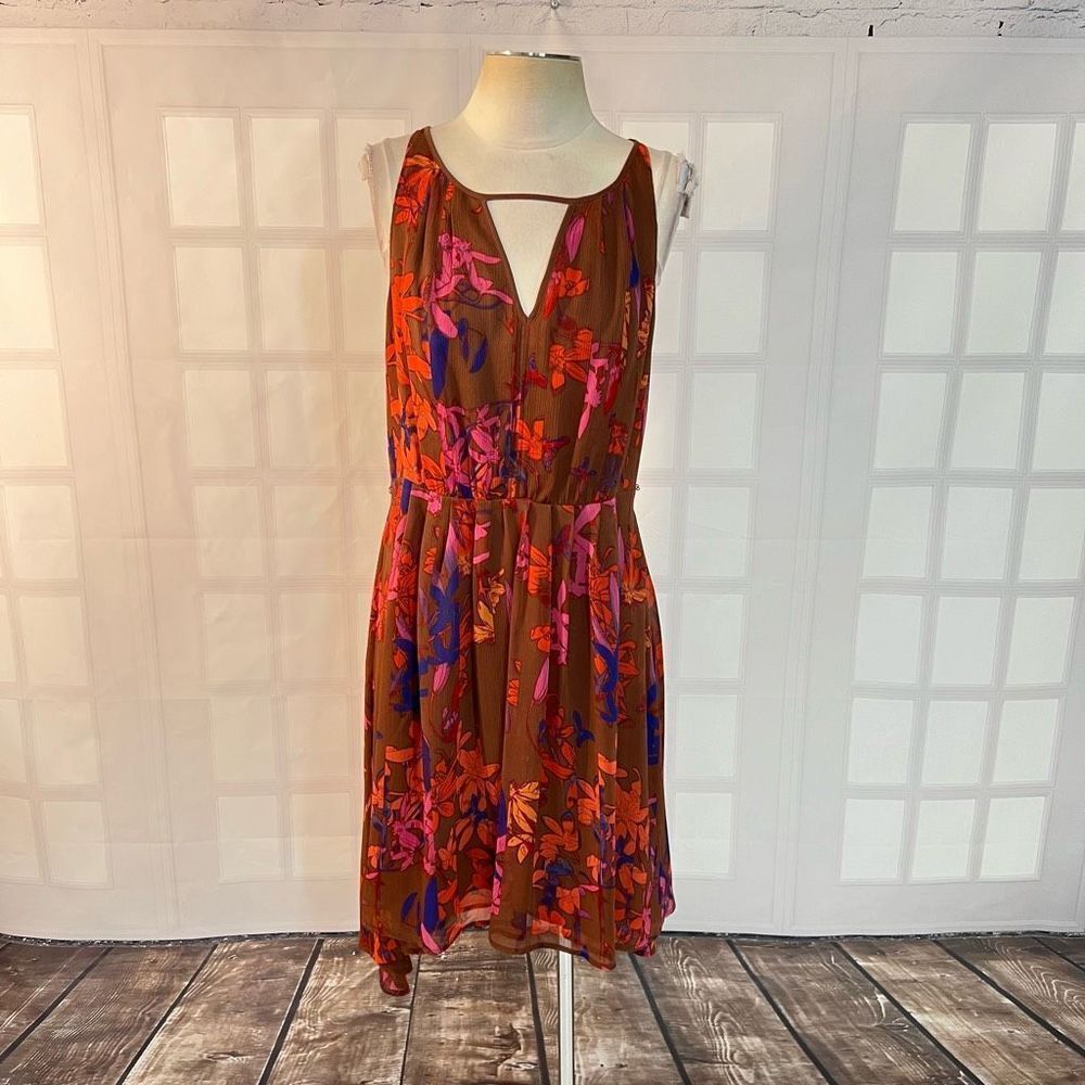 🔥🔥5 for $25🔥🔥 Hinge brown floral cinched waist sundress size medium